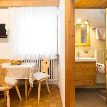 Garni Zatzerhof Hotel Castelrotto
