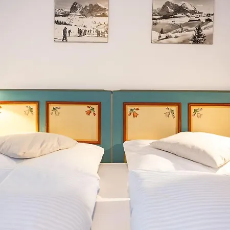 Garni Zatzerhof Hotel *